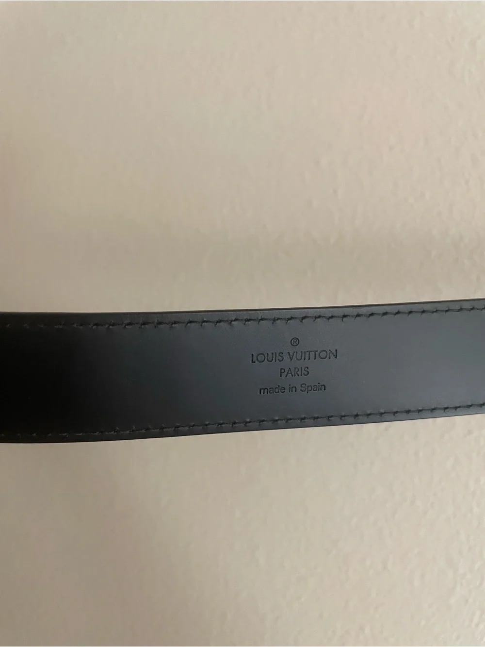 Louis Vuitton Black Leather Belt with Silver LV Buckle - size 36 Made in Spain